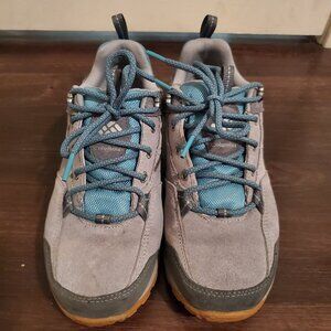 Columbia | Mount Carmel Waterproof Hiking Boots Sneaker Shoes, Women's 8